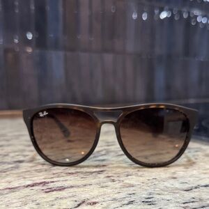 Ray-Ban Brown Tortoiseshell Frame with Brown Gradient Lenses Womens Sunglasses